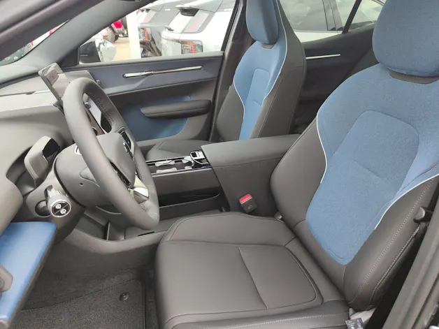 VOLVO EX30 E60 Twin Ultra Performance Sw. Black Ed. AWD