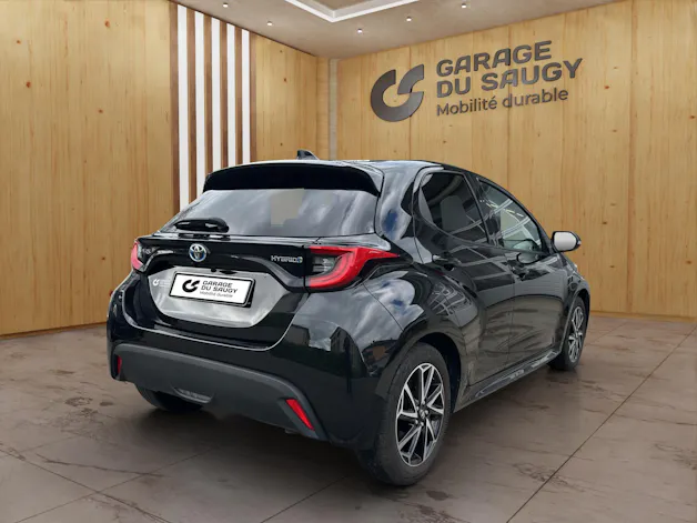 Toyota Yaris 1.5 VVT-i HSD Trend