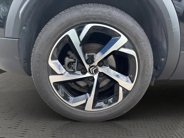 Citroën C5 Aircross 1.5 BlueHDi Shine / inkl. Winterkompletträder Alu 17" / Rückfahrkamera 180° / Premium Occasion Garantie
