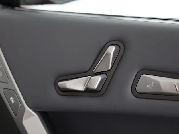 BMW iX xDrive60