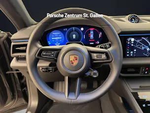 Porsche Macan 4