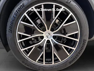 Porsche Macan 4