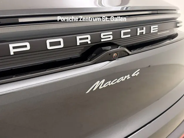 Porsche Macan 4