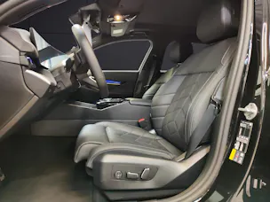 BMW 530e xDrive Touring Attraktiven Leasingzinssatz ab 0.9 % bei Abschluss einer BMW Fahrzeugversicherung.