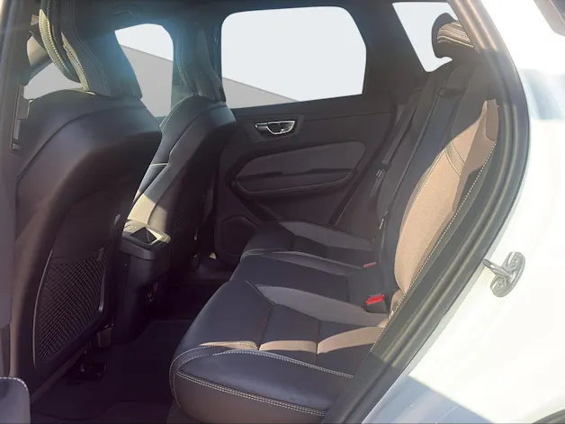 Volvo XC60 2.0 B5 MH Plus Dark AWD