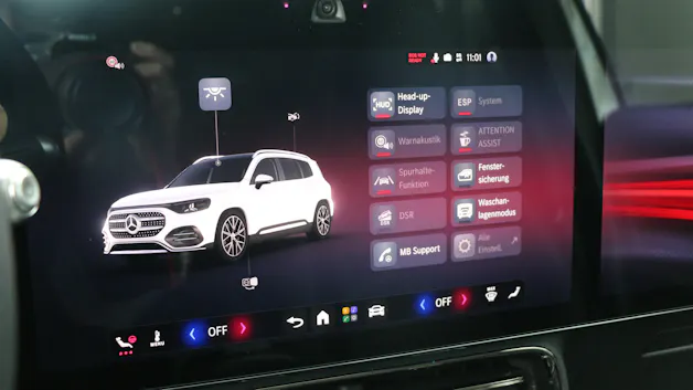 Mercedes-Benz GLB 350 4MATIC with EQ Technology