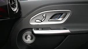 Mercedes-Benz GLB 350 4MATIC with EQ Technology