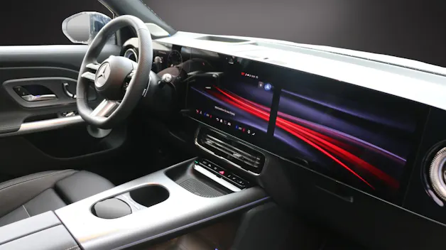 Mercedes-Benz GLB 350 4MATIC with EQ Technology
