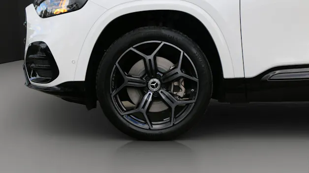 Mercedes-Benz GLB 350 4MATIC with EQ Technology