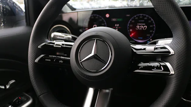 Mercedes-Benz GLB 350 4MATIC with EQ Technology