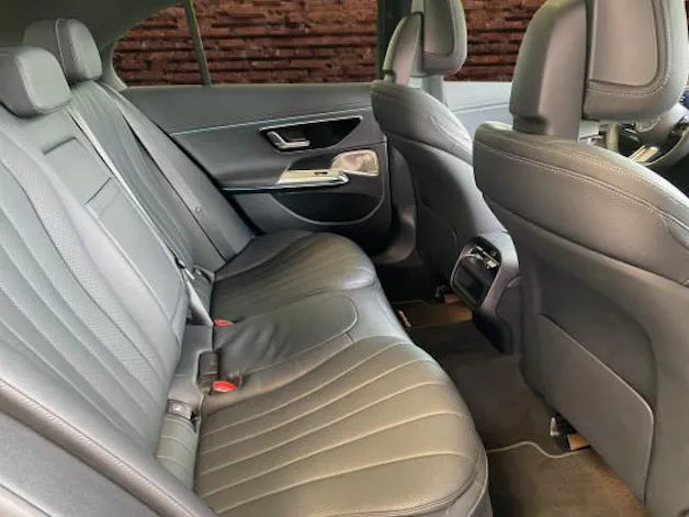 Mercedes-Benz E 200 9G-Tronic 4Matic
