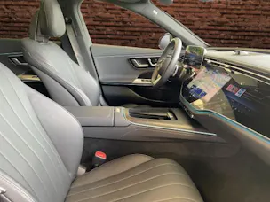 Mercedes-Benz E 200 9G-Tronic 4Matic
