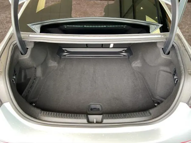 Mercedes-Benz E 200 9G-Tronic 4Matic