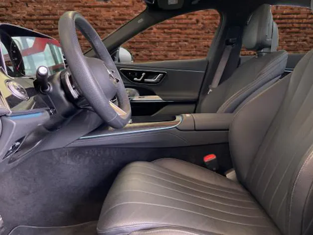 Mercedes-Benz E 200 9G-Tronic 4Matic