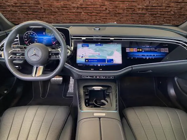 Mercedes-Benz E 200 9G-Tronic 4Matic