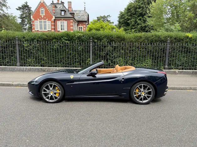 Ferrari California 4.3 V8