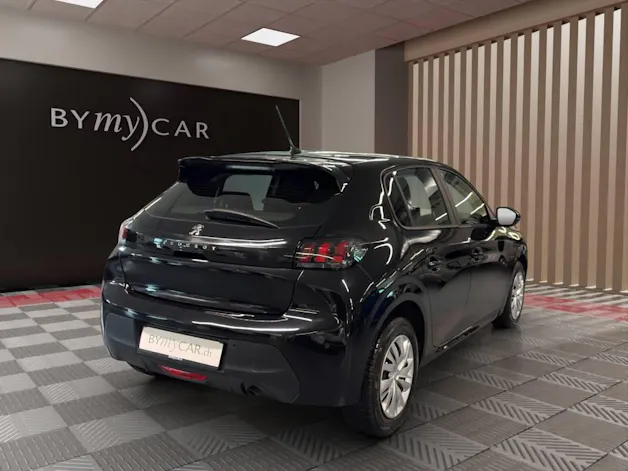 Peugeot 208 1.2 PureTech Active Pack EAT8