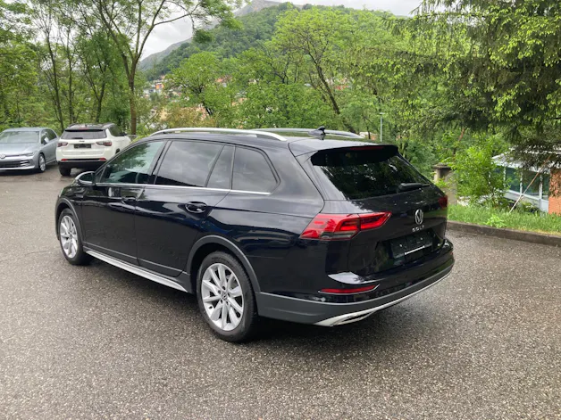 VW Golf 2.0 TSI Alltrack DSG 4Motion