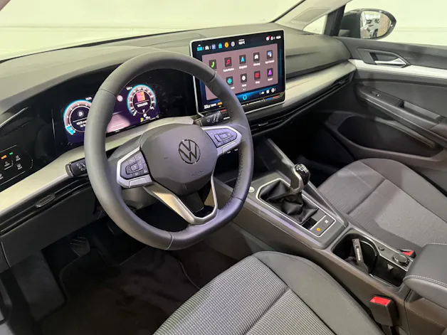 VW Golf 1.5 TSI Basis