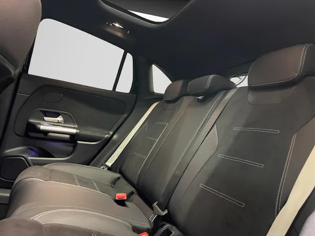 Mercedes-Benz GLA 250 4Matic 8G-DCT Swiss Star