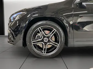 Mercedes-Benz GLA 250 4Matic 8G-DCT Swiss Star