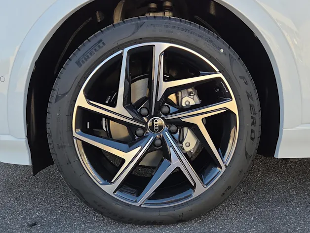 Audi Q6 e-tron quattro