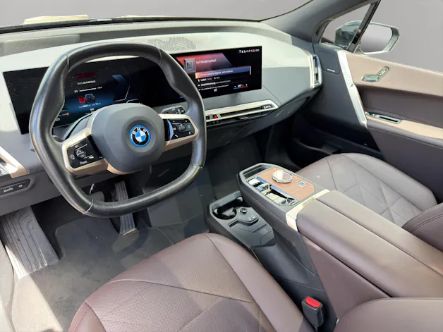 BMW iX xDrive50