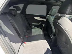 Audi A4 AV 40TDI S-line Att qu