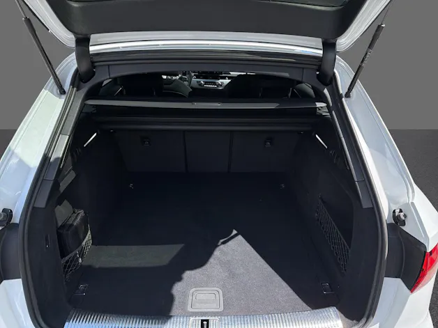 Audi A4 AV 40TDI S-line Att qu