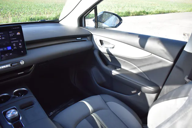 MG 4 EV 64kWh Premium