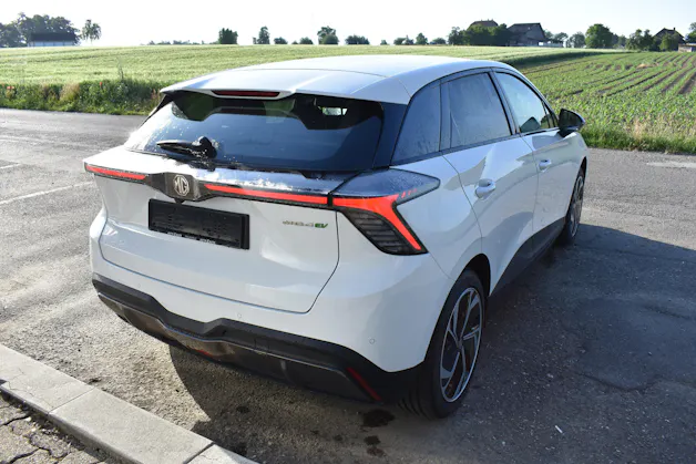 MG 4 EV 64kWh Premium