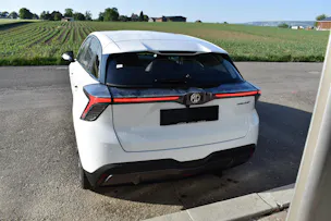 MG 4 EV 64kWh Premium