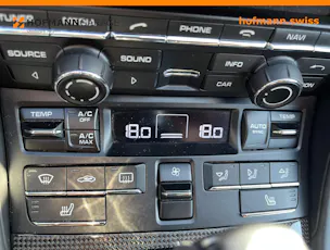 PORSCHE 911 Carrera 4 GTS PDK / Porsche Garantie bis Juli 2027 / Frisch ab grossem Porsche Service