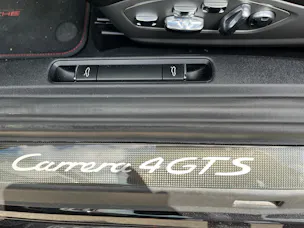 Porsche 911 Carrera 4 GTS PDK