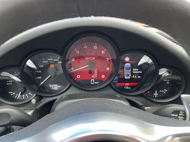Porsche 911 Carrera 4 GTS PDK