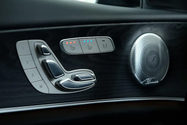 Mercedes-Benz E 220 d 4Matic 9G-Tronic