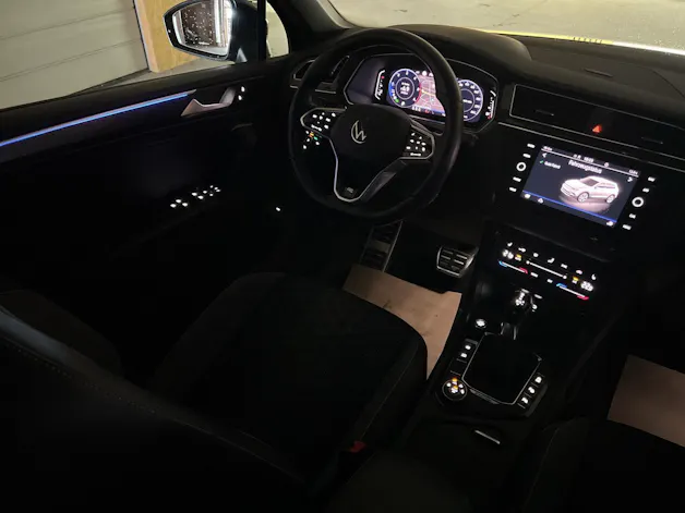 VW Tiguan 2.0 TDI SCR R-Line 4Motion DSG