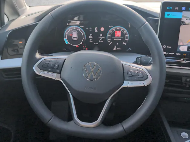 VW Golf Basis