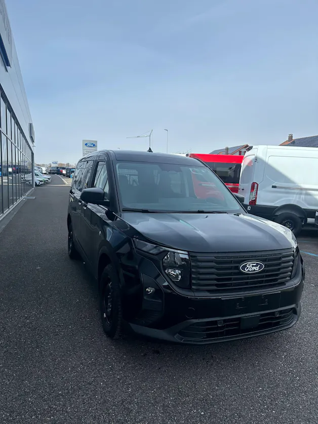 Ford Transit Courier dcab. van 1.0 Trend/125CV/Aut.