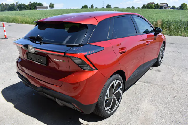 MG 4 EV 64kWh Premium