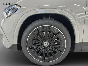 Mercedes-Benz GLA 200 Night Star 7G-DCT