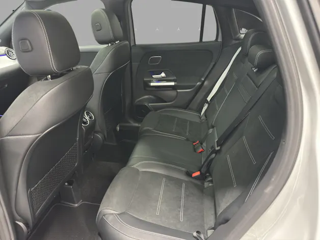 Mercedes-Benz GLA 200 Night Star 7G-DCT