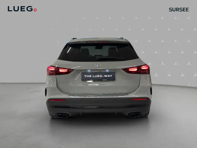 Mercedes-Benz GLA 200 Night Star 7G-DCT