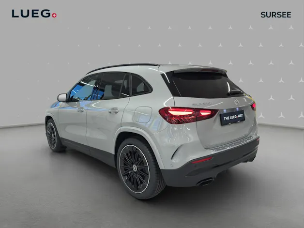 Mercedes-Benz GLA 200 Night Star 7G-DCT