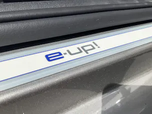 VW e-up! *** EDITION & INKL. WINTERRÄDER ***
