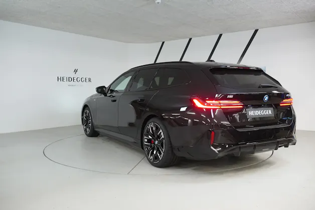 BMW i5 M60 Touring M Sport Pro