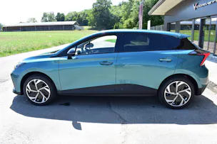 MG 4 EV 64kWh Premium
