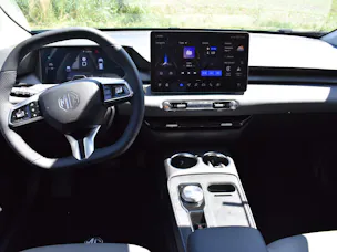 MG 4 EV 64kWh Premium