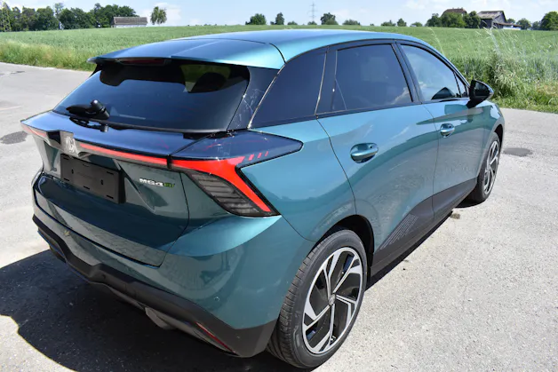 MG 4 EV 64kWh Premium