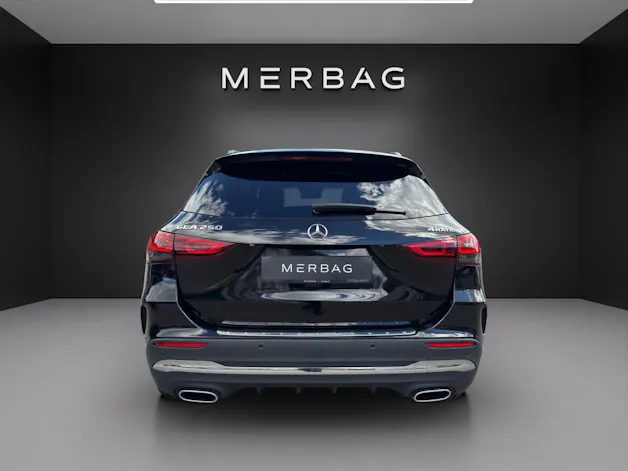 Mercedes-Benz GLA 250 AMG Line 4Matic